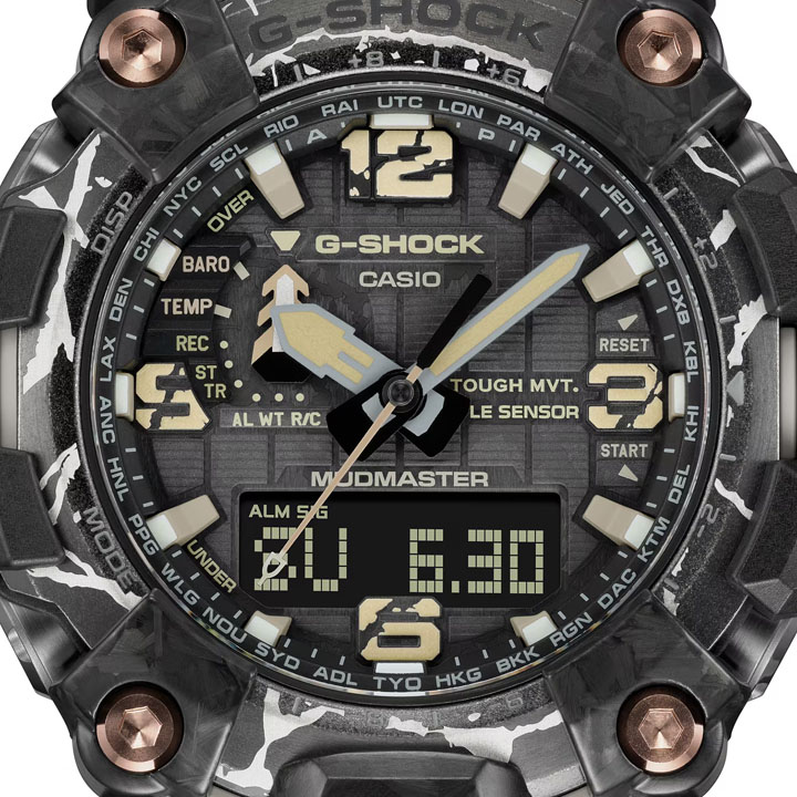 Casio G-Shock Mudmaster GWG2000CR-1A - The cracked mud motif extends from the bezel to the applied indices.